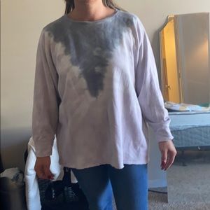 Quarter length sleeve sweatshirt